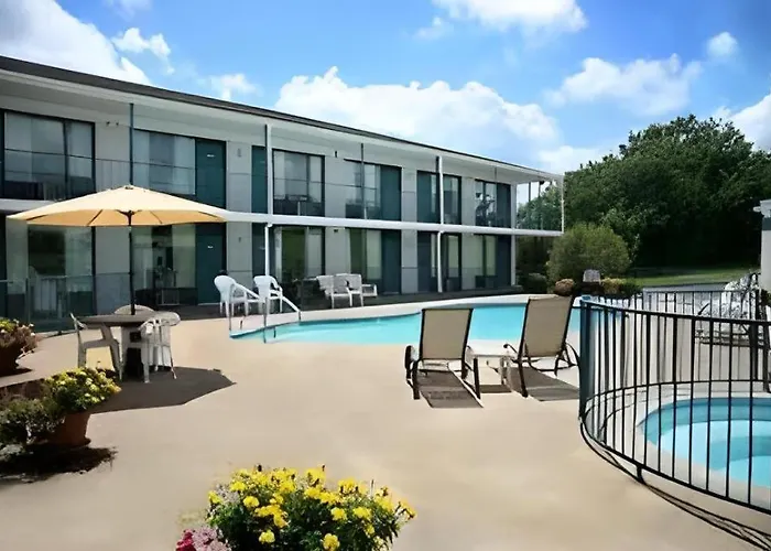 Ozark Valley Inn